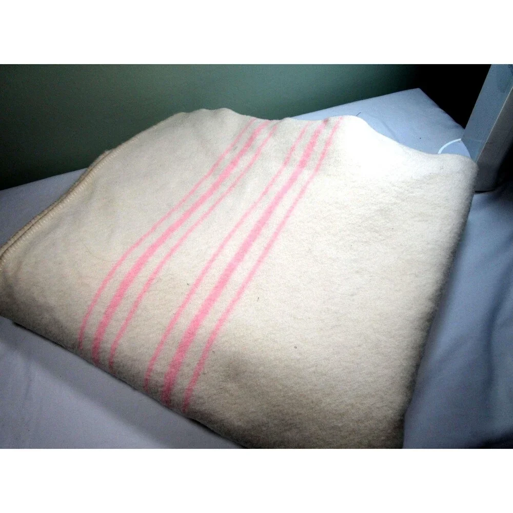 Ayers Ìvanhoe Pure wool Blanket 87 X 103 Cream with pink stripes Mid-Century